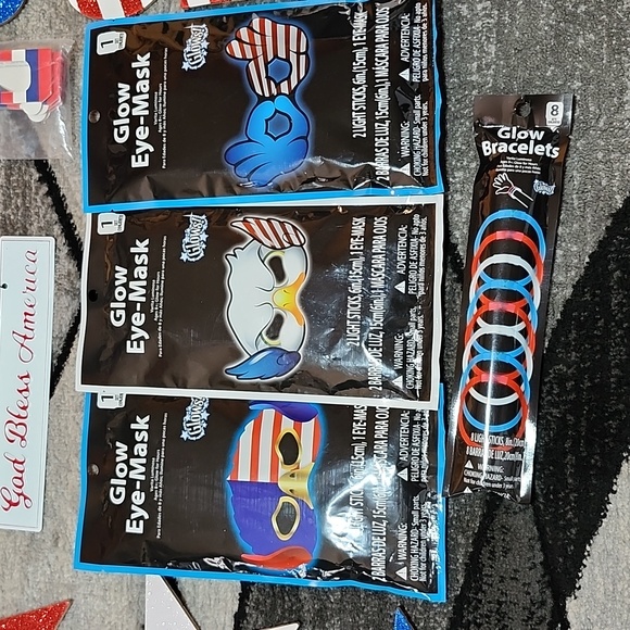 4TH OF JULY DECOR GLOW EYE MASKS BRACELETS 3D PAPPER GLASSES BUNDLE PRICE FIRM - Picture 7 of 13